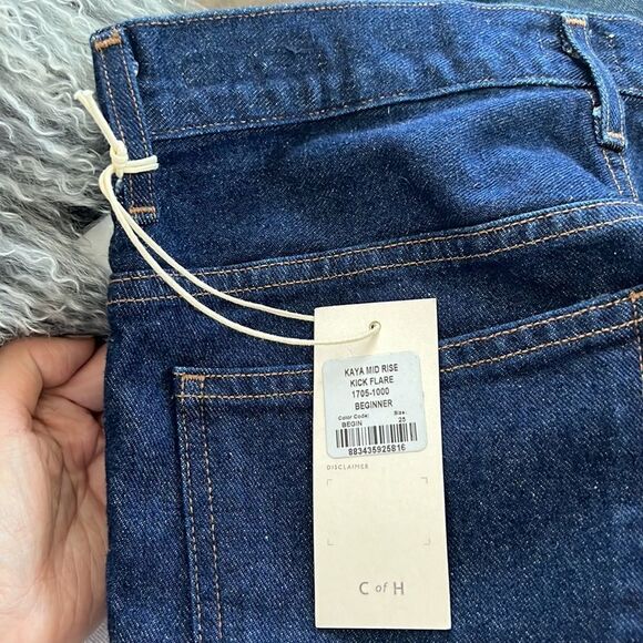 Citizen of Humanity Kaya Kick Flare Jeans in Beginner size 25” - Picture 7 of 11